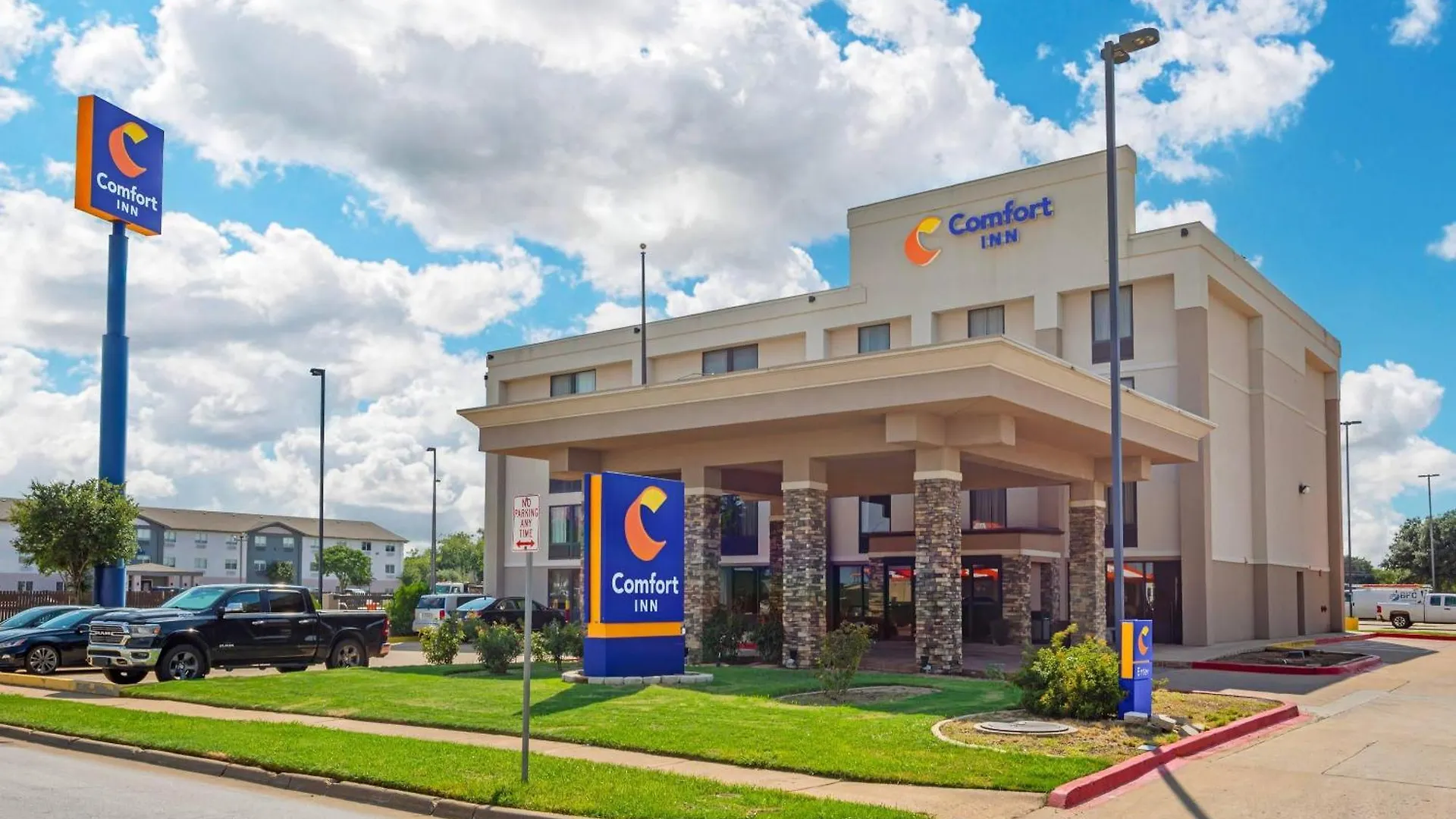 15 Top-Rated Comfort Inn Hotels Across the US South