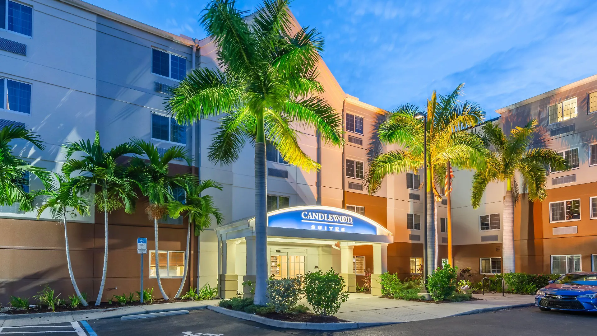 5 Affordable Hotels Close to Big M Casino Fort Myers Beach